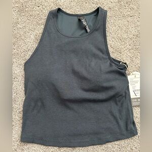 Vuori pose plyo tank lake heather